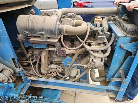 Scissor lift 2004  Genie GS-5390 (31)