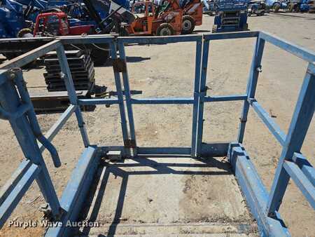 Scissor lift 2001  Genie GS-3268 RT (15)