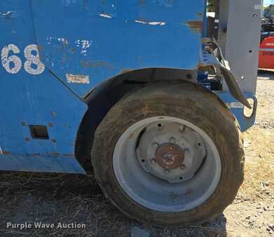 Scissor lift 2001  Genie GS-3268 RT (25)