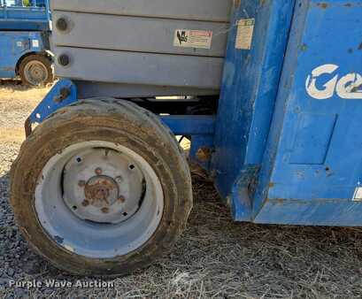 Scissor lift 2001  Genie GS-3268 RT (27)