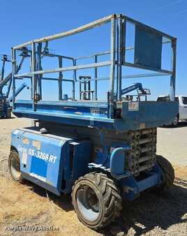 Scissor lift 2001  Genie GS-3268 RT (6)