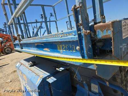 Scissor lift 2001  Genie GS-3268 RT (9)