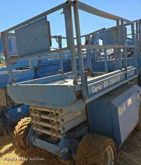 Scissor lift 2002  Genie GS-2668 (2)