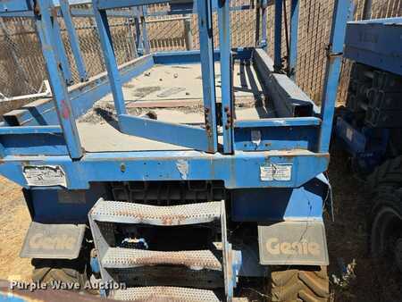 Scissor lift 2002  Genie GS-2668 (6)