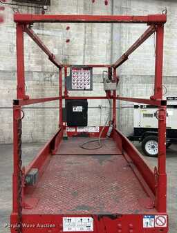 Scissor lift 2015  Skyjack 3226 (9)