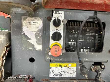 Scissor lift 2014  Skyjack 3219 (25)