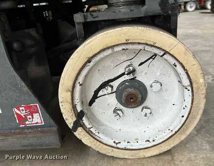 Scissor lift 2014  Skyjack 3219 (28)