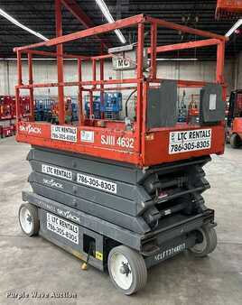 Scissor lift 2016  Skyjack 4632 (3)