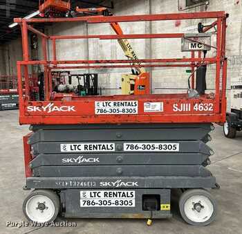 Scissor lift 2016  Skyjack 4632 (4)