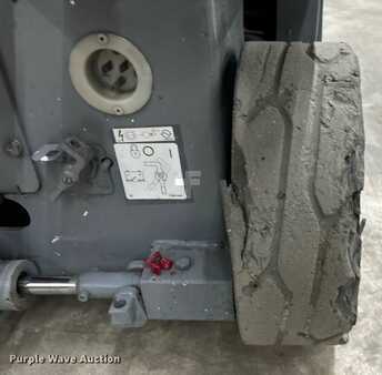 Scissor lift 2015  Skyjack 3219 (34)