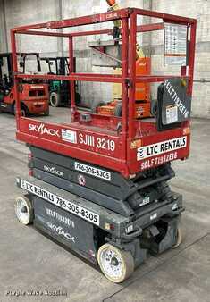Scissor lift 2015  Skyjack 3219 (3)