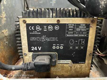 Scissor lift 2015  Skyjack 4632 (21)
