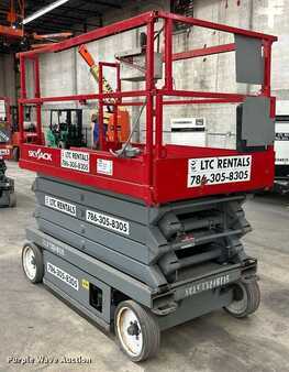 Scissor lift 2015  Skyjack 4632 (3)