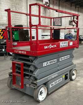 Scissor lift 2015  Skyjack 4632 (5)