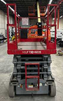 Scissor lift 2015  Skyjack 4632 (6)