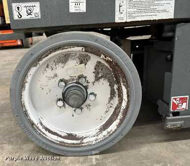 Scissor lift 2014  Skyjack 3226 (24)