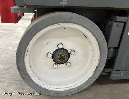 Scissor lift 2014  Skyjack 3226 (28)