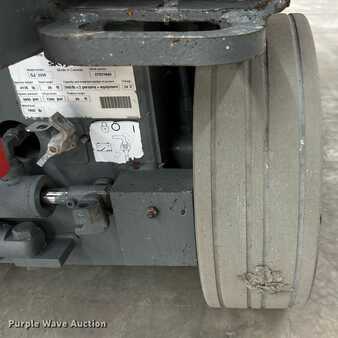 Scissor lift 2014  Skyjack 3226 (29)