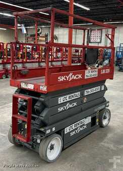 Scissor lift 2014  Skyjack 3226 (5)