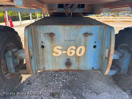 Telescopic boom lift 1999  Genie S-60 (10)