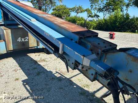 Telescopic boom lift 1999  Genie S-60 (17)
