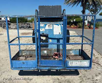 Telescopic boom lift 1999  Genie S-60 (2)