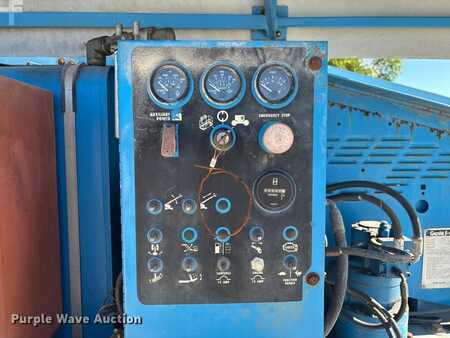 Telescopic boom lift 1999  Genie S-60 (22)