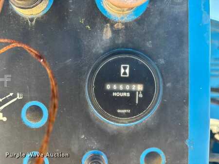 Telescopic boom lift 1999  Genie S-60 (23)