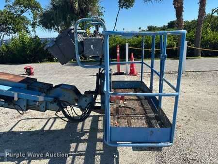 Telescopic boom lift 1999  Genie S-60 (27)