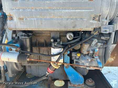 Telescopic boom lift 1999  Genie S-60 (38)