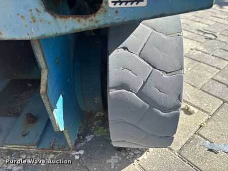 Scissor lift - Genie GS-3246 (33)