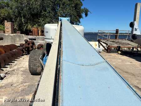 Telescopic boom lift 2003  Genie S-80 (16)