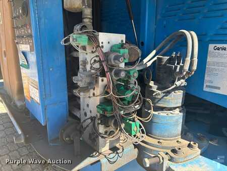 Telescopic boom lift 2003  Genie S-80 (23)