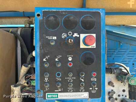 Telescopic boom lift 2003  Genie S-80 (29)