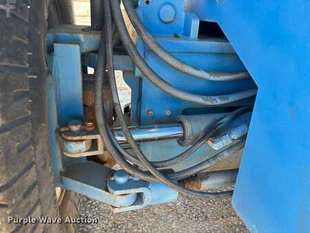 Telescopic boom lift 2003  Genie S-80 (33)