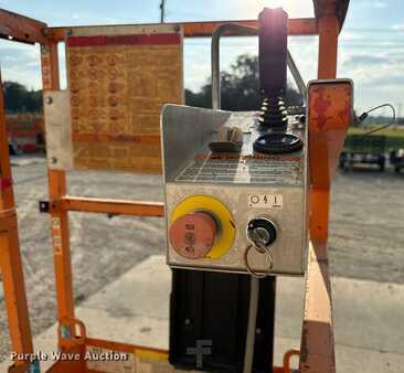 Scissor lift - Skyjack SJIII 3219 (10)