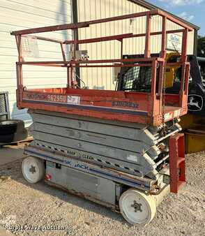 Scissor lift - Skyjack SJIII 4632 (3)