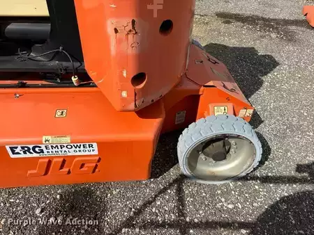 Plataforma Telescópica 2014  JLG E400AJP Narrow (8)