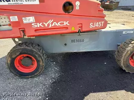 Plataforma Telescópica 2018  Skyjack SJ45T (39)