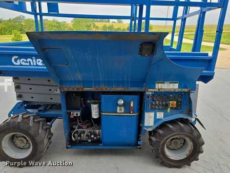 Plataforma Tijera 2000  Genie GS-2668 RT (24)