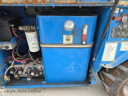 Plataforma Tijera 2000  Genie GS-2668 RT (29)