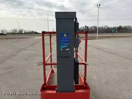 Vertical mast lift - SkyJack SJ12 (11)