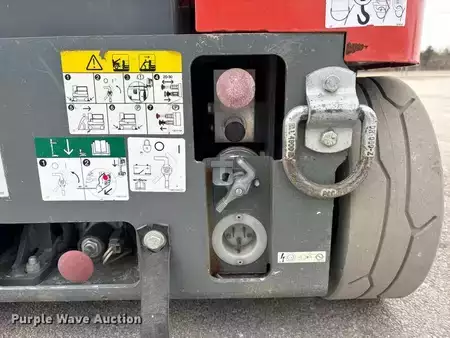 Vertical mast lift - SkyJack SJ12 (15)