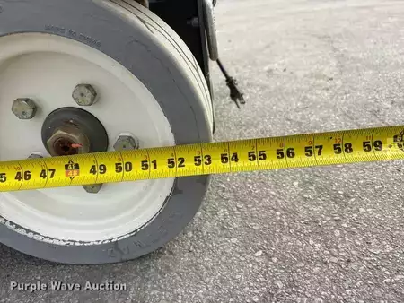 Vertical mast lift - SkyJack SJ12 (23)