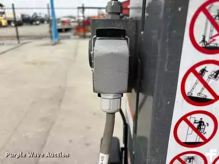 Vertical mast lift - SkyJack SJ12 (30)