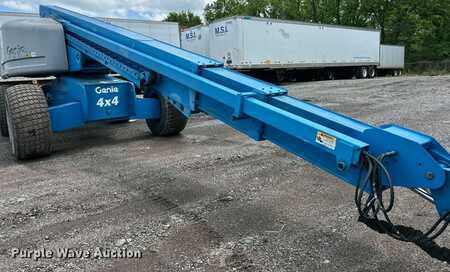Telescopic boom lift 2005  Genie S-60 (13)