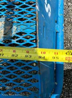Telescopic boom lift 2005  Genie S-60 (15)