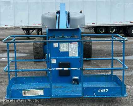 Telescopic boom lift 2005  Genie S-60 (2)