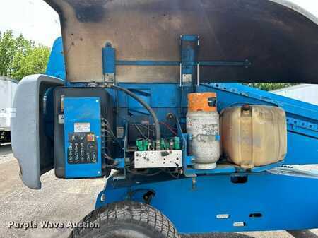 Telescopic boom lift 2005  Genie S-60 (28)