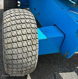 Telescopic boom lift 2005  Genie S-60 (40)